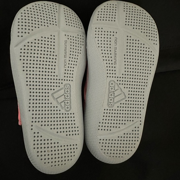 NEW Toddler Adidas Water Shoes - Picture 4 of 4